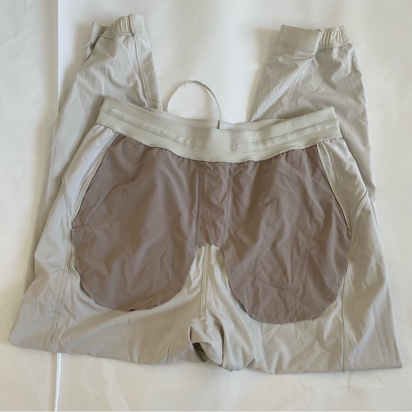 Lululemon License to train high- rise pant - Picture 9 of 9